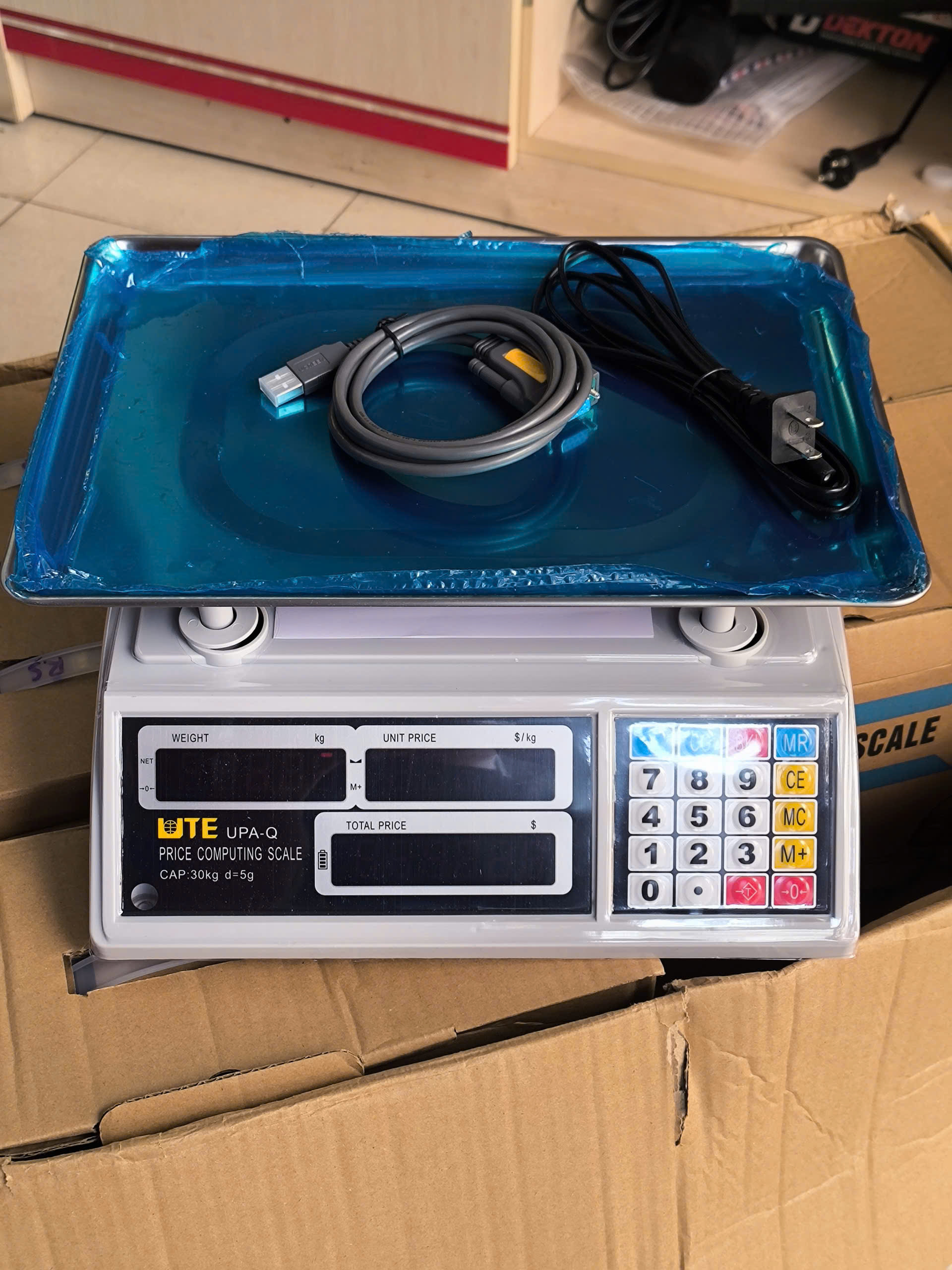 z7572233308469_42509f721064fd84949cd4d4e0fbfadd Cân điện tử UPA-Q 30KG kèm dây RS232 kết nối phần mềm bán hàng Kiotviet , Sapo , Pos365 ...